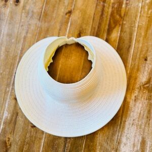 NEW! Sun N Sand Stylish Cream Wide-Brim Visor Hat